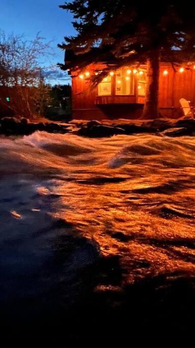 Thorpe On The Water. Creekside Nederland Cabin. Экстерьер фото