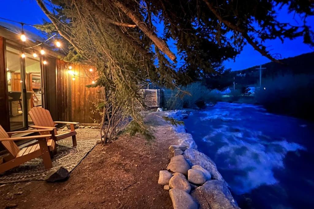 Thorpe On The Water. Creekside Nederland Cabin. Экстерьер фото