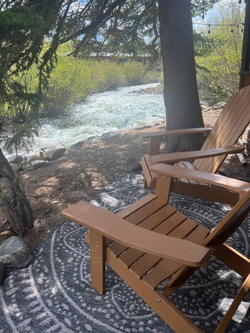 Thorpe On The Water. Creekside Nederland Cabin. Экстерьер фото